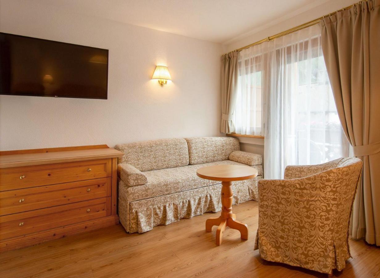 Hotel Villa Eden Corvara In Badia Dış mekan fotoğraf