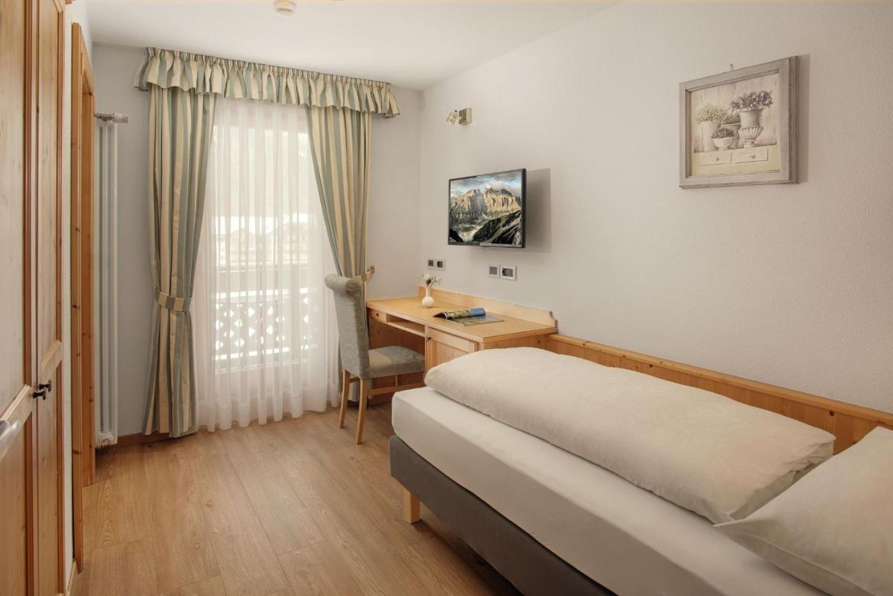 Hotel Villa Eden Corvara In Badia Dış mekan fotoğraf
