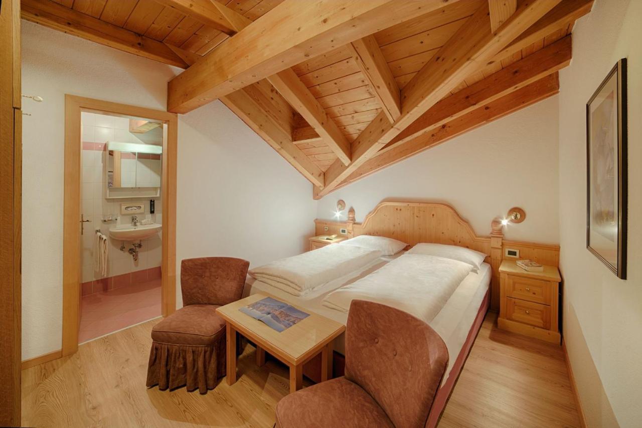 Hotel Villa Eden Corvara In Badia Dış mekan fotoğraf